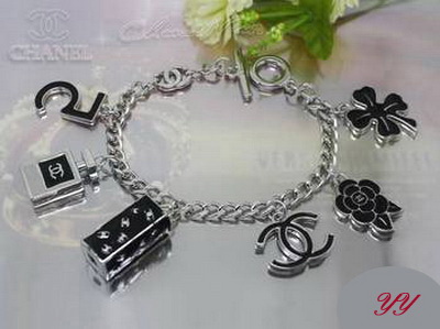 Bracciale Chanel Modello 424